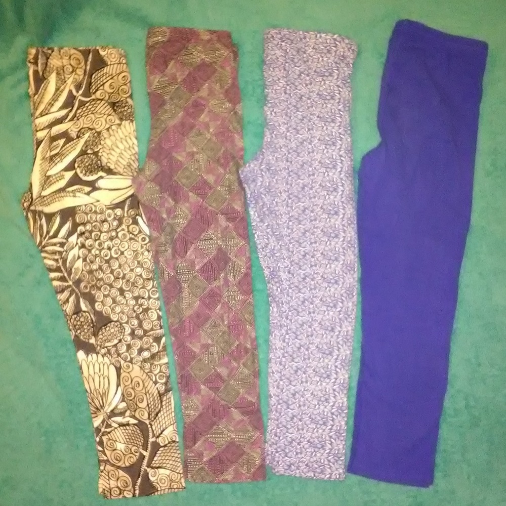 4 Pairs of Girls Old Navy Pants